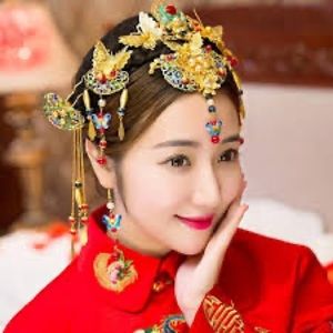 8-Piece Hair Accessories & Earrings